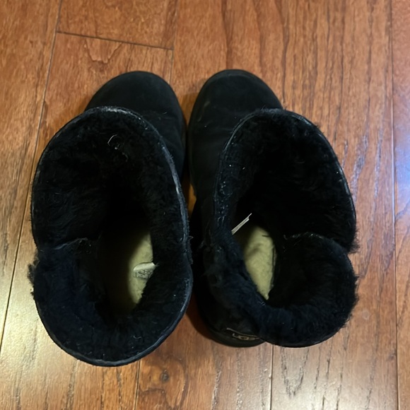 Women’s Ugg black boots size 8 - Picture 3 of 5